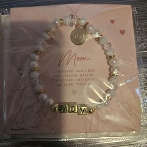 Mom Gold and White Beaded Bracelet